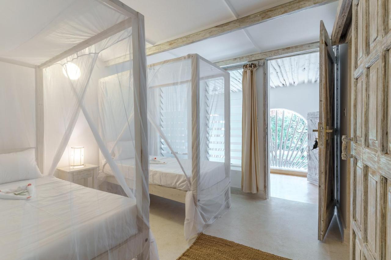 Flamboyant Diani Beach Exterior photo