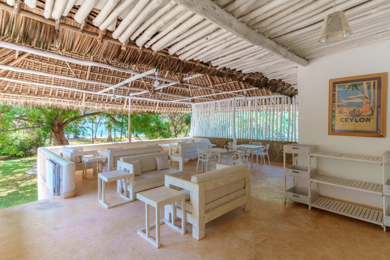 Flamboyant Diani Beach Exterior photo
