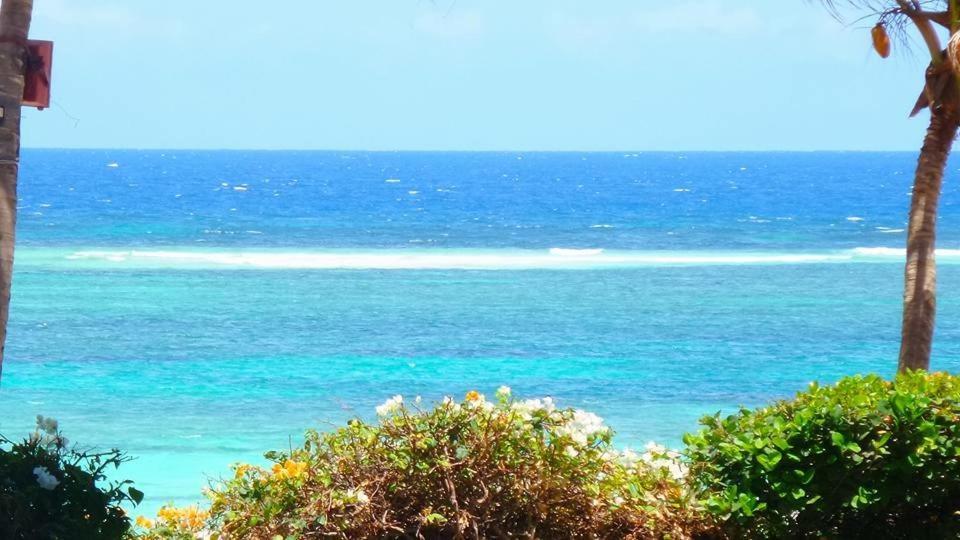 Flamboyant Diani Beach Exterior photo